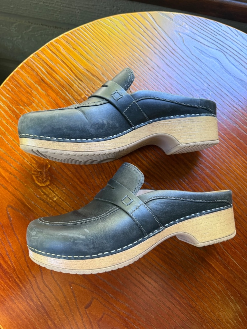 Dansko Penny Loafer Clog Mule — Black Leather 39 - Picture 3 of 7
